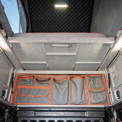 Alu-Cab Canopy Camper Toyota Hilux DC 2005-2015 Negro - Imagen 8