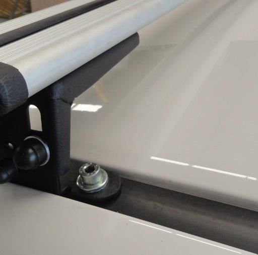 Roof bars