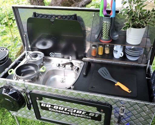 Portable kitchen