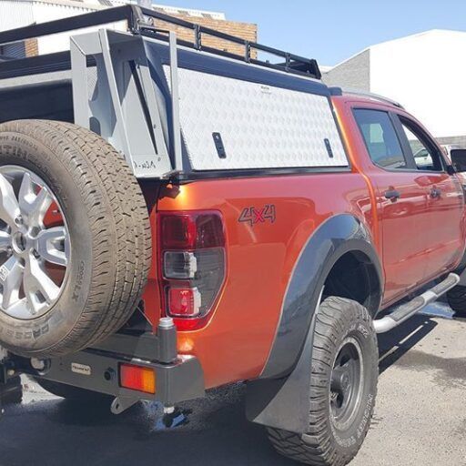 Alternative view of Parachoques trasero para Ford Ranger 2012+