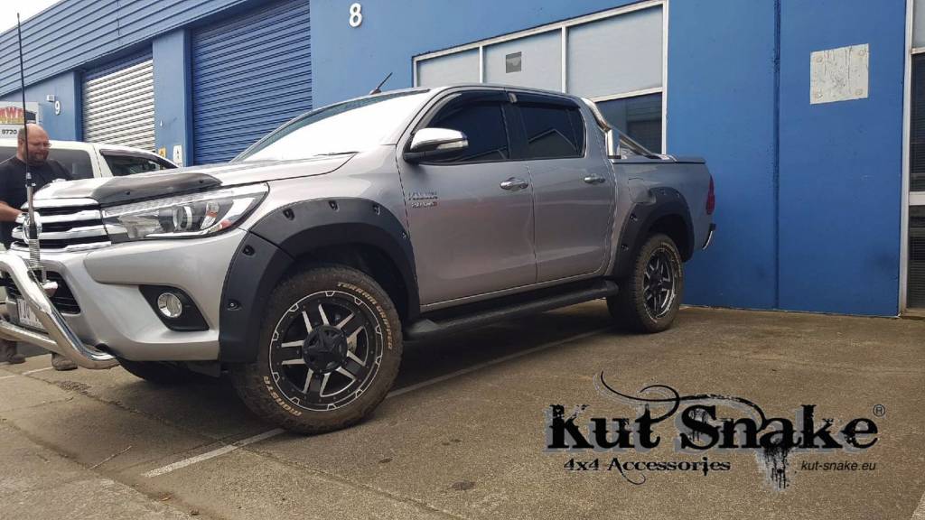 Aletines Kut Snake Toyota Hilux Revo 2015-2019 75mm - Imagen 2