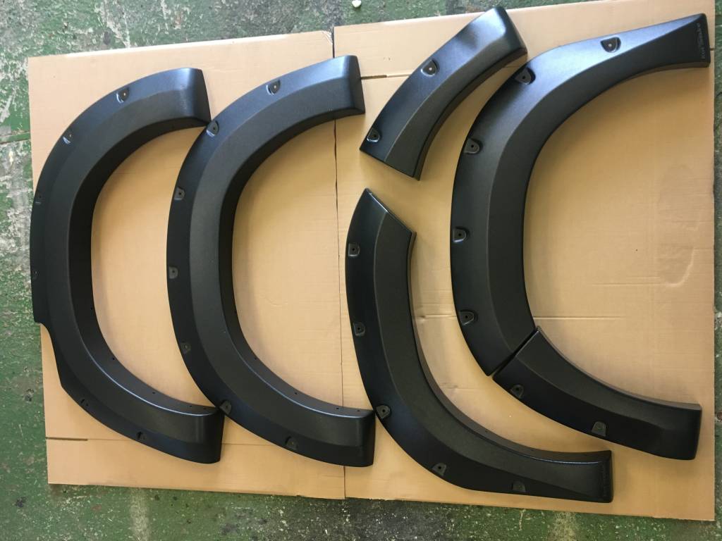 Aletines Kut Snake Toyota Hilux Revo 2015-2019 75mm - Imagen 3