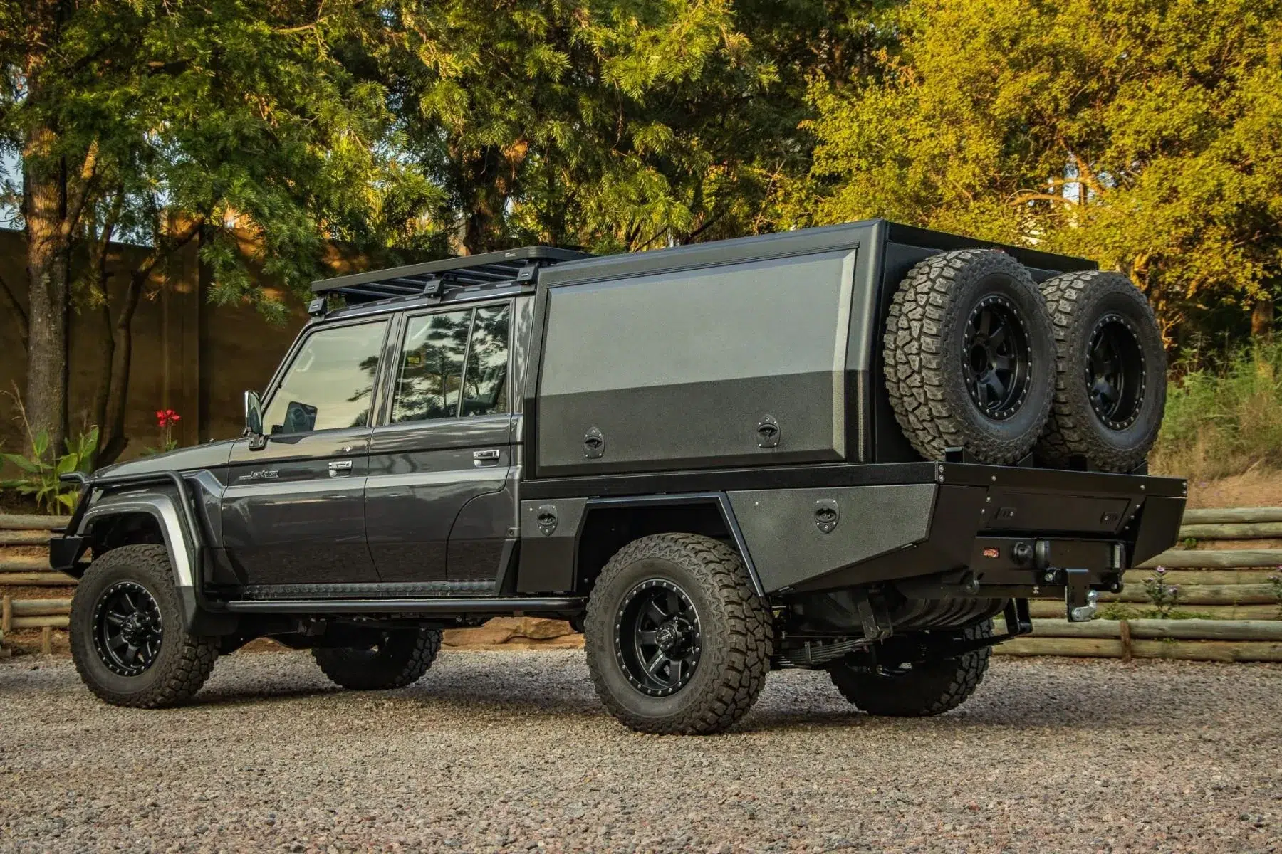 Canopy Bushtech Toyota Land Cruiser 79 - Imagen 3
