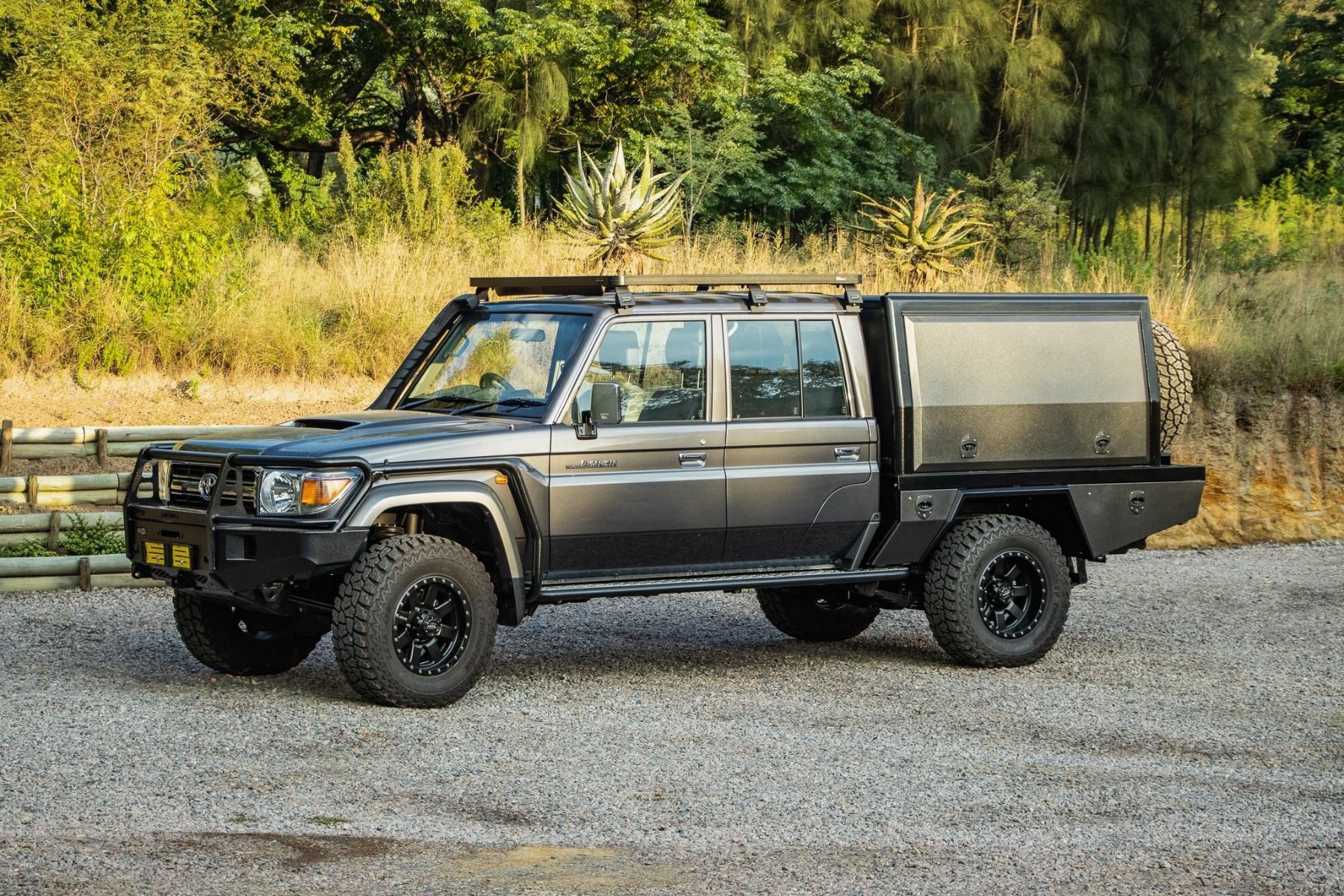 Canopy Bushtech Toyota Land Cruiser 79 - Imagen 4
