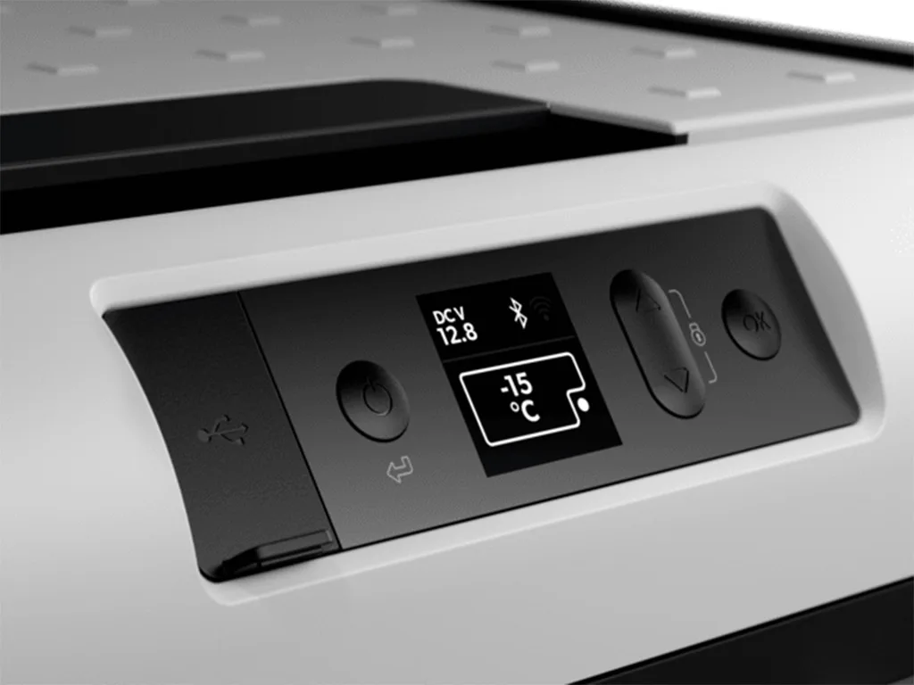 Dometic CFX3 25 Fridge/Freezer - Image 3