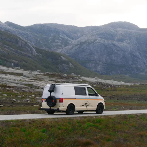 Alternative Ansicht der Mehrzweckstütze Jacquard VW T5 bis T6.1 EINARMIG