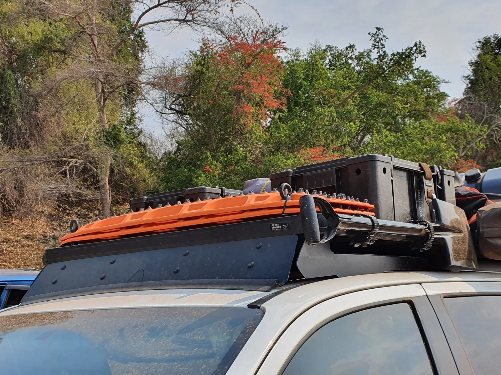 Carenado deflector de viento para baca / 1475mm(ancho) - Imagen 6