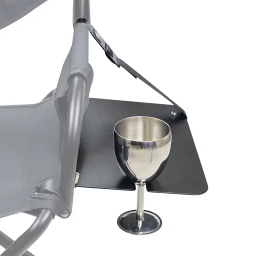 Vue alternative de la table-chaise pliante