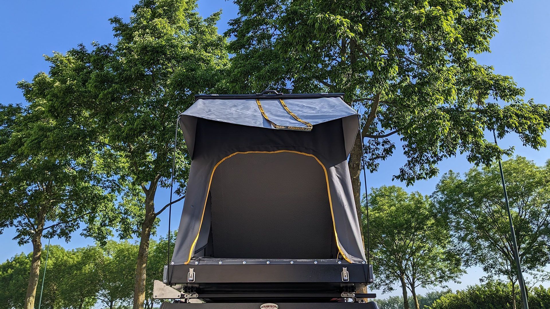 Tenda Aero Quick Pitch na cobertura - Imagem 3