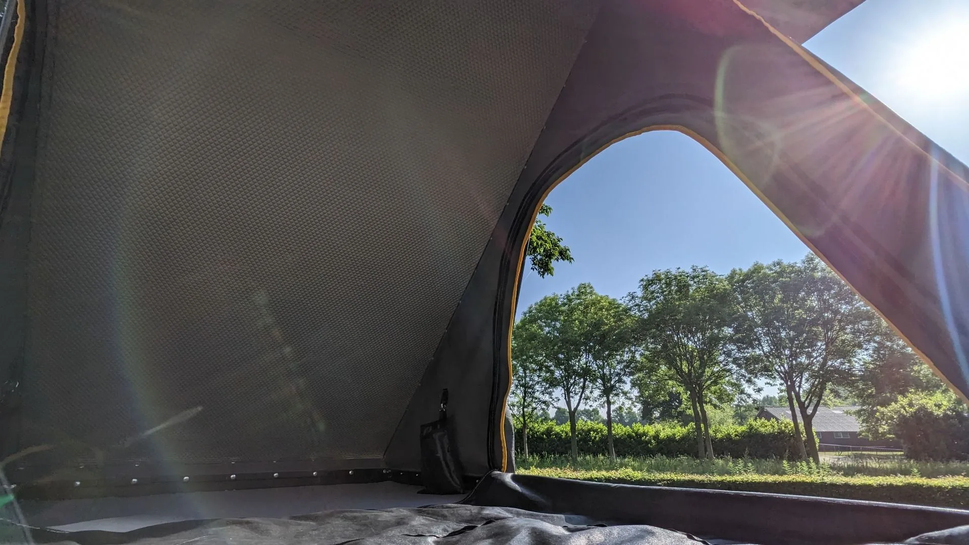 Tenda Aero Quick Pitch na cobertura - Imagem 11
