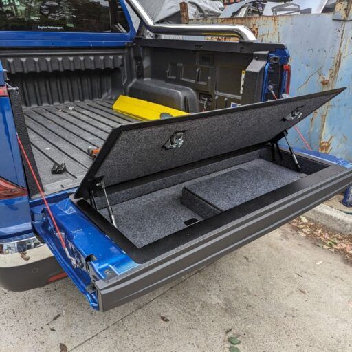 Cajón para portón trasero Volkswagen Amarok 2023-