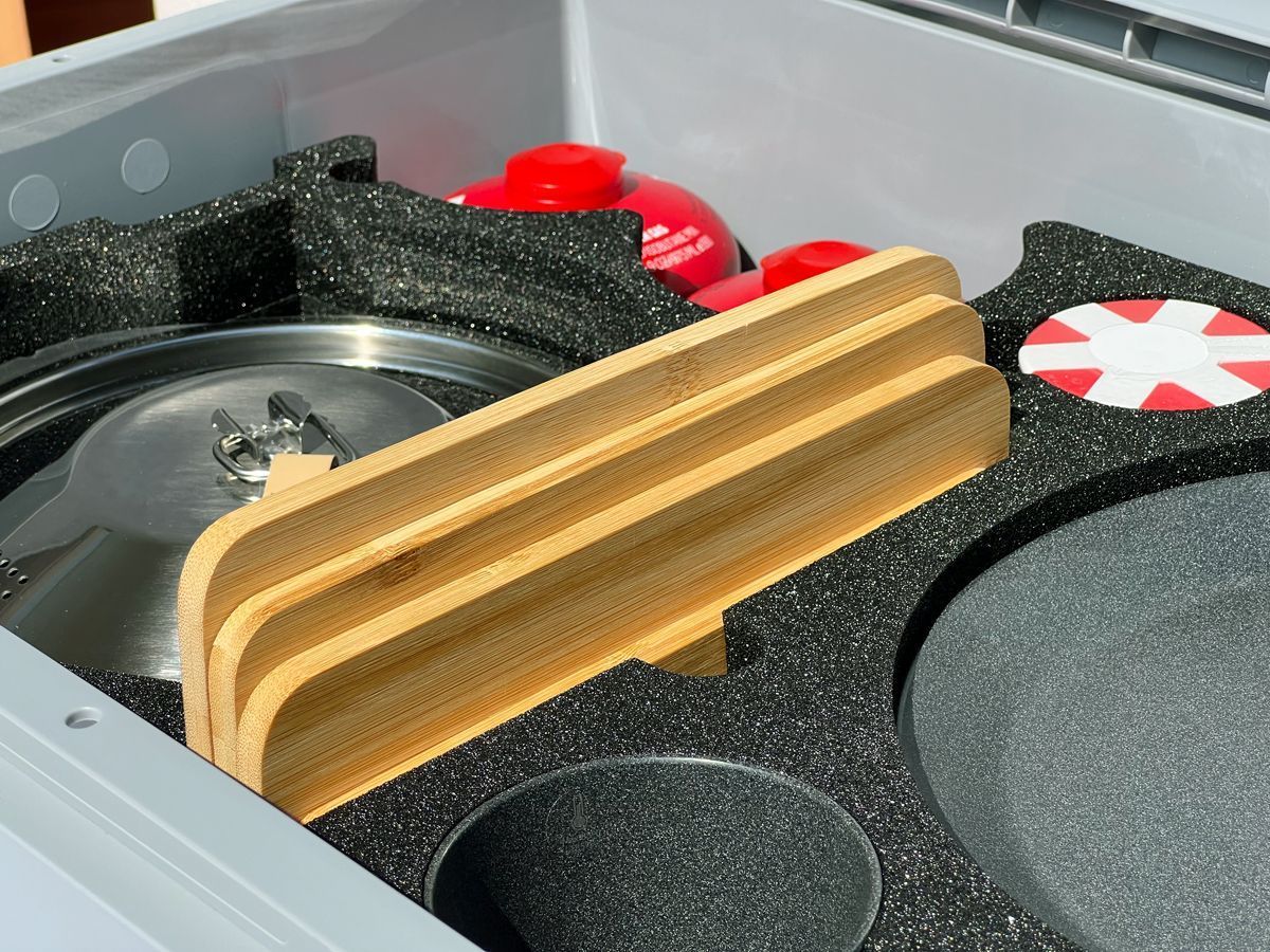 Portable Kitchen for 4 People - Image 13