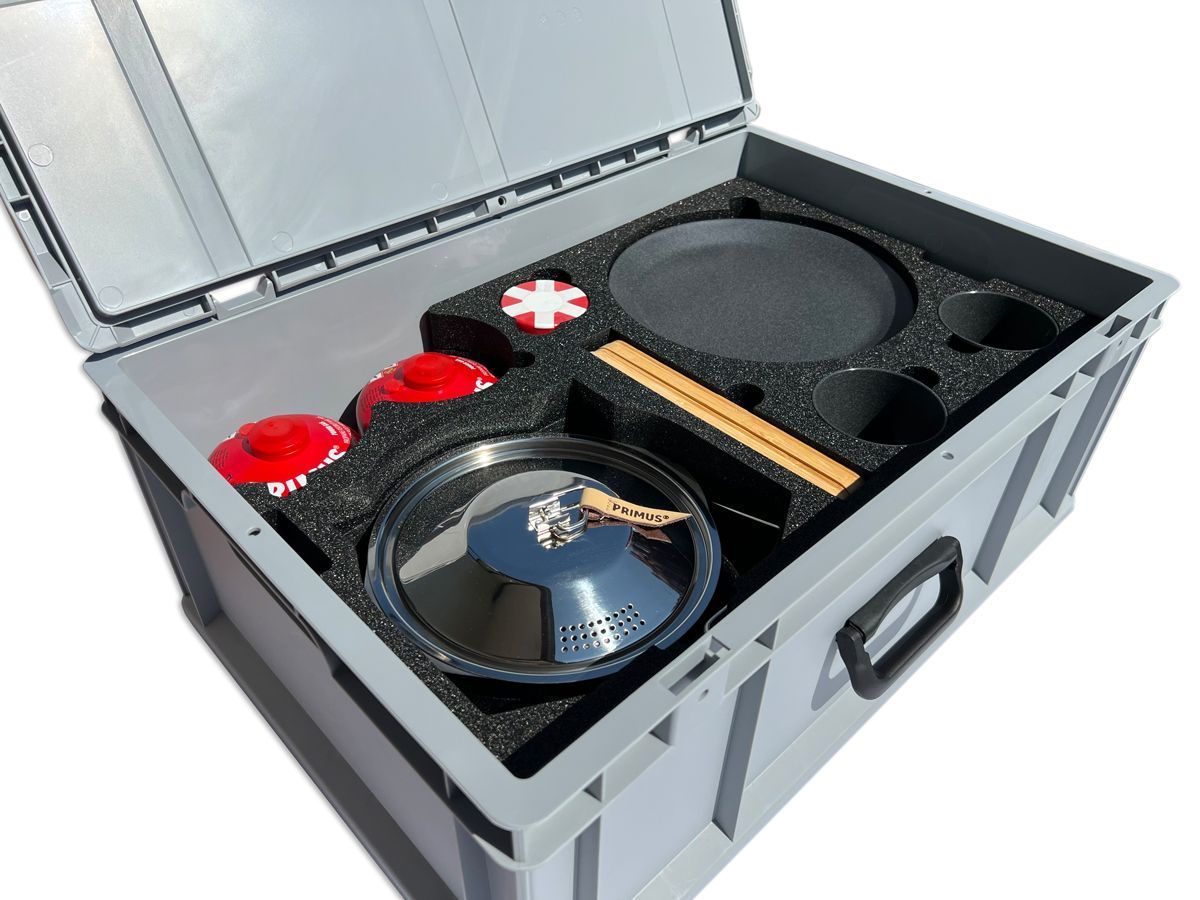Portable Kitchen for 4 People - Image 7