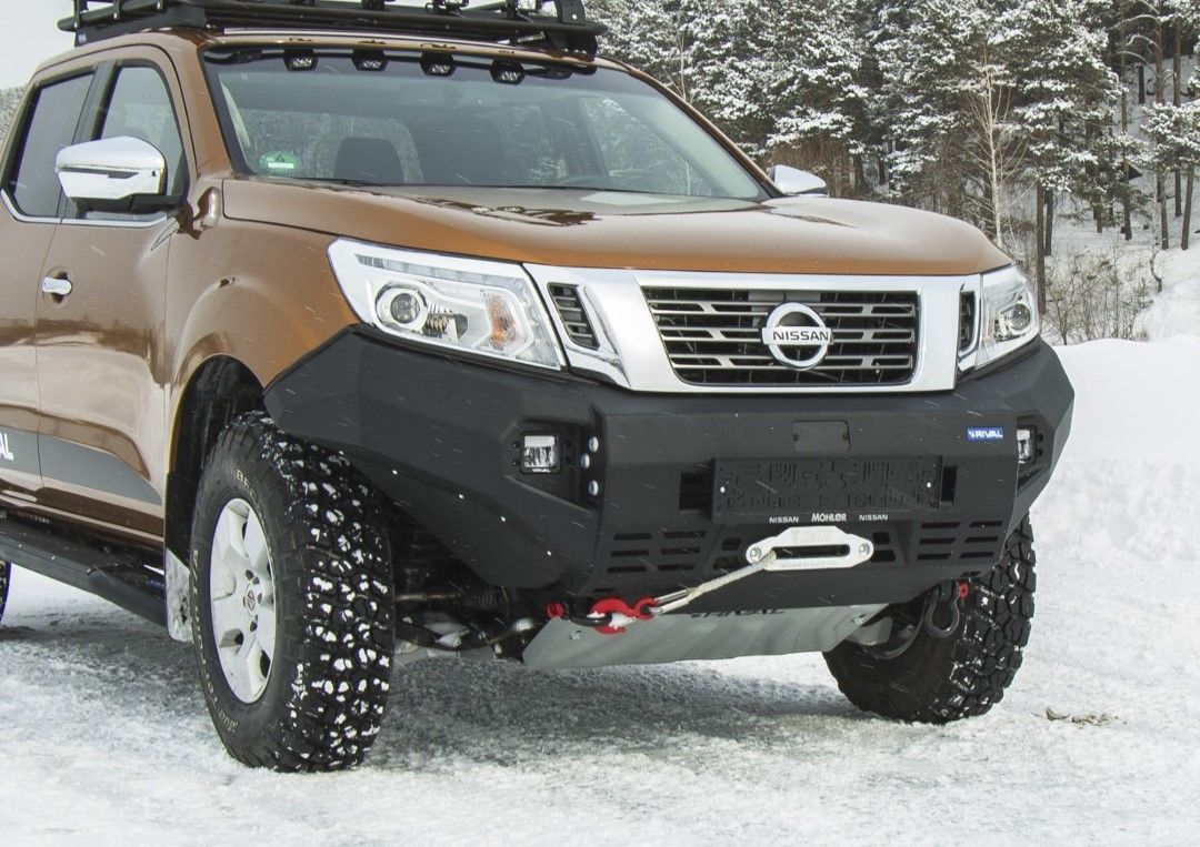Paraurti anteriore rivale Nissan Navara D23 con fari a LED - Immagine 2