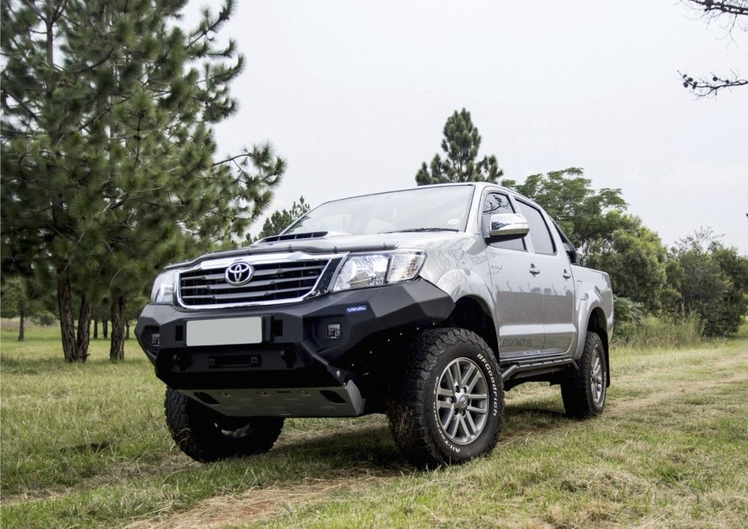 Parachoques Delantero Rival Toyota Hilux Vigo1