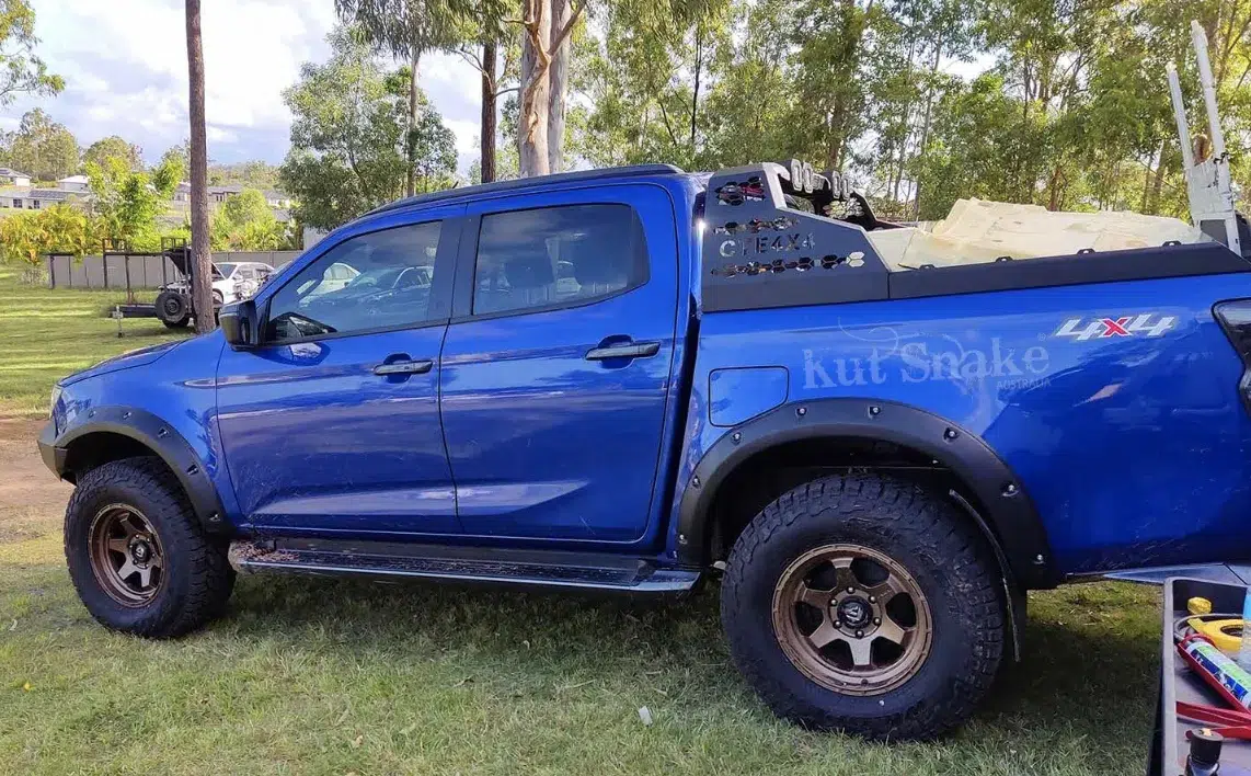 Aletines Kut Snake Isuzu D-Max 65mm 2020+ - Imagen 6