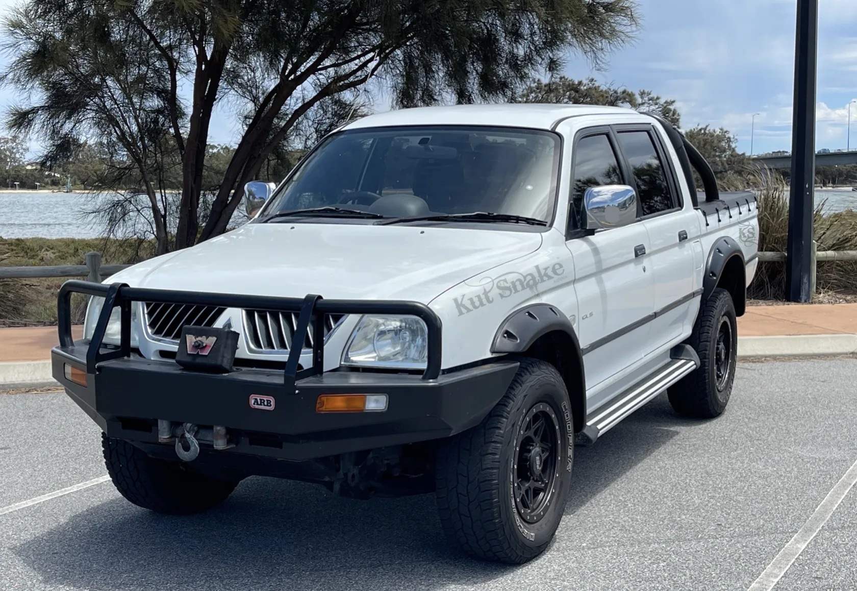Para-lamas Kut Snake Mitsubishi L200 MK 1996-2006 75mm - Imagem 6