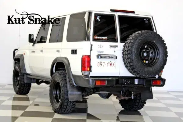 Kut Snake Kotflügel Toyota Land Cruiser 76 2024 50mm
