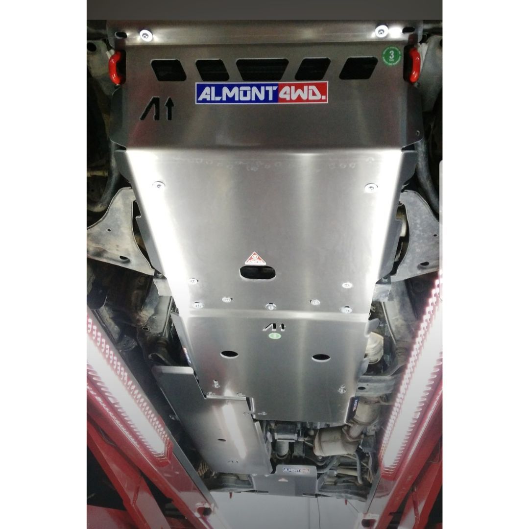 Protección Frontal Mitsubishi Pajero V60-V80-V90 6mm - Imagen 2