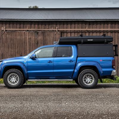 Alu-Cab Canopy Adventure VW Amarok 2010+ DC Negro Liso2