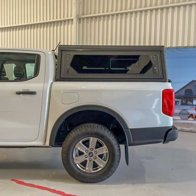 Alu-Cab Canopy Contour for Ford Ranger 2023+ DC Con Ventanas3