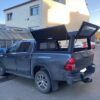 Alu-Cab Canopy Explorer Toyota Hilux 2016+ DC Negro Estriado2