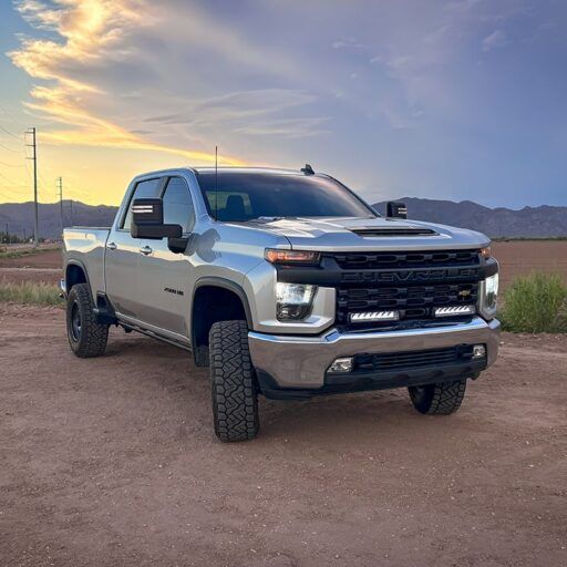 Chevrolet Silverado 2500 HD Grill Kit (2023)11