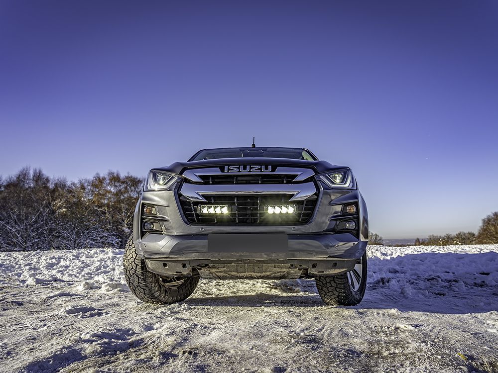 Kit griglia Isuzu D-Max (2021-2022) Triple-R 7509