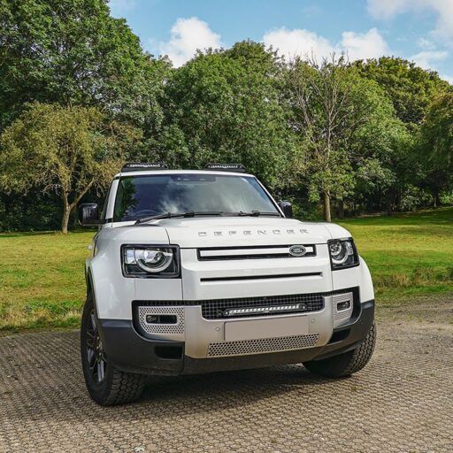 Kit Parrilla Land Rover Defender (2020-Present) Linear