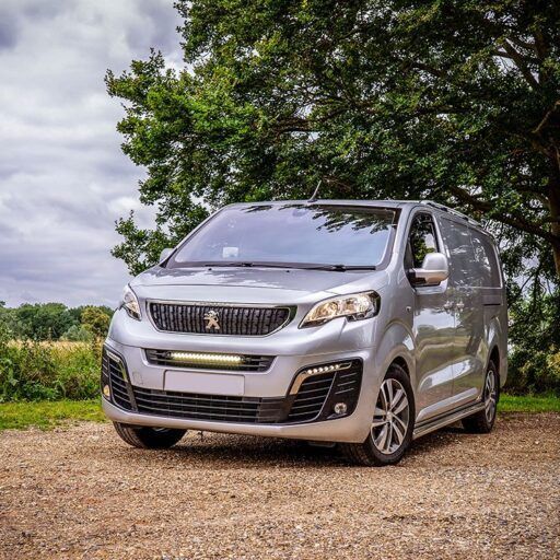 Kit de grelha Peugeot Expert (2016-2023) Linear-18