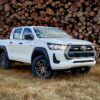 Kit Parrilla Toyota Hilux (2021-Present) Linear