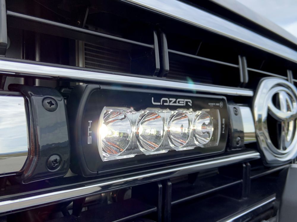 Toyota LC70 Grill Kit (2007-2023)2