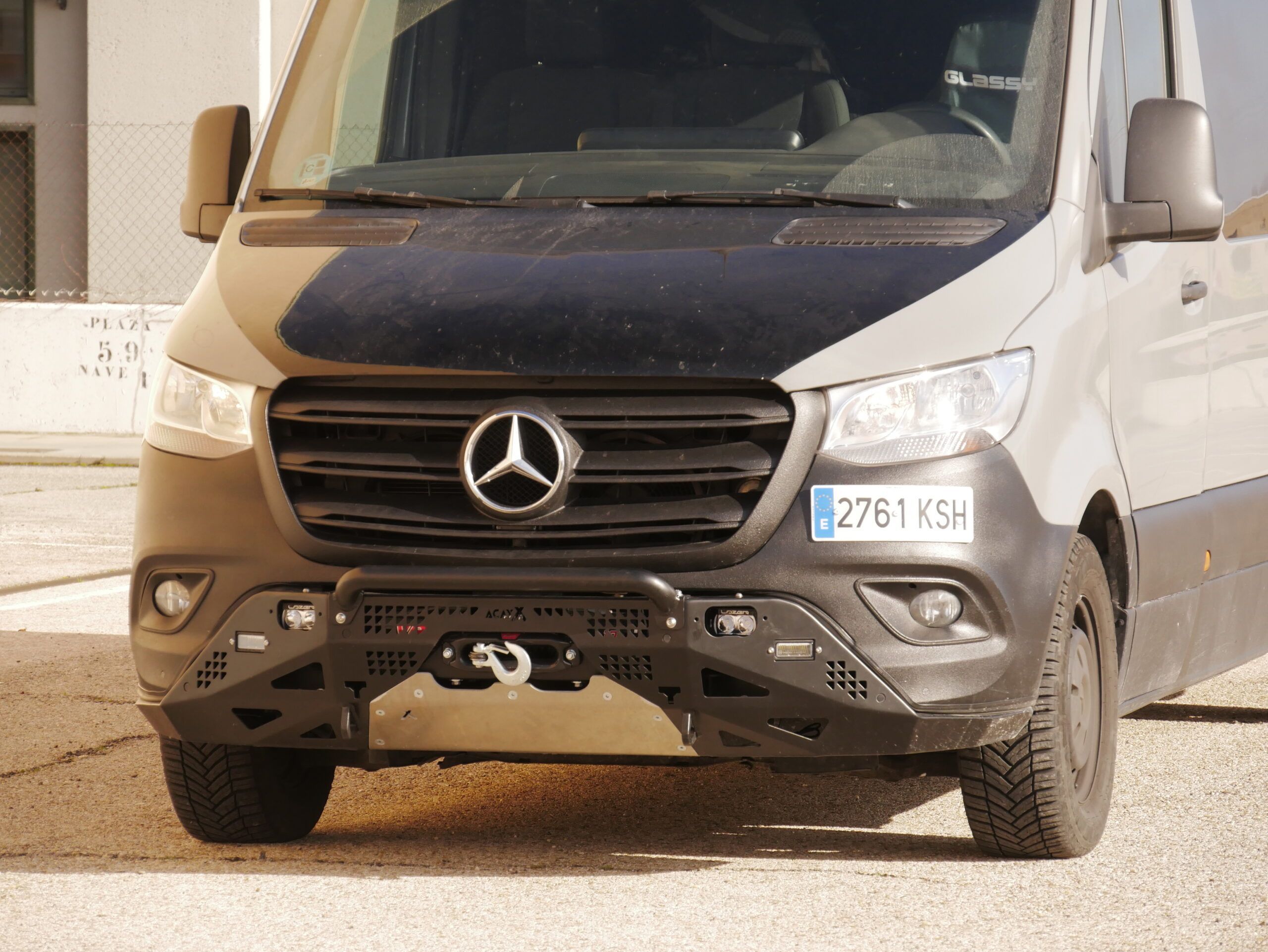 Paragolpes híbrido Mercedes Sprinter 9062