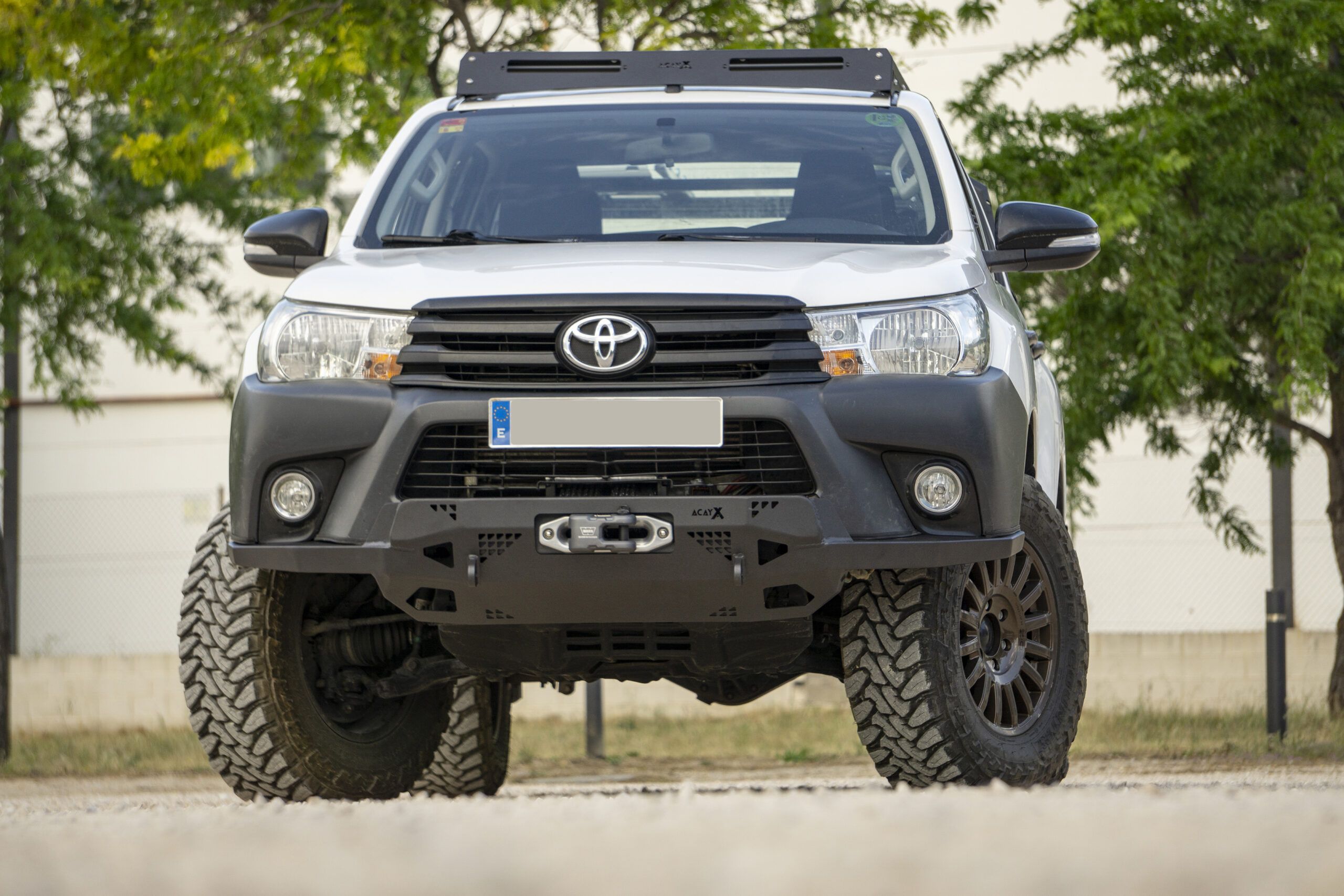 Paragolpes delantero Híbrido Toyota Hilux2