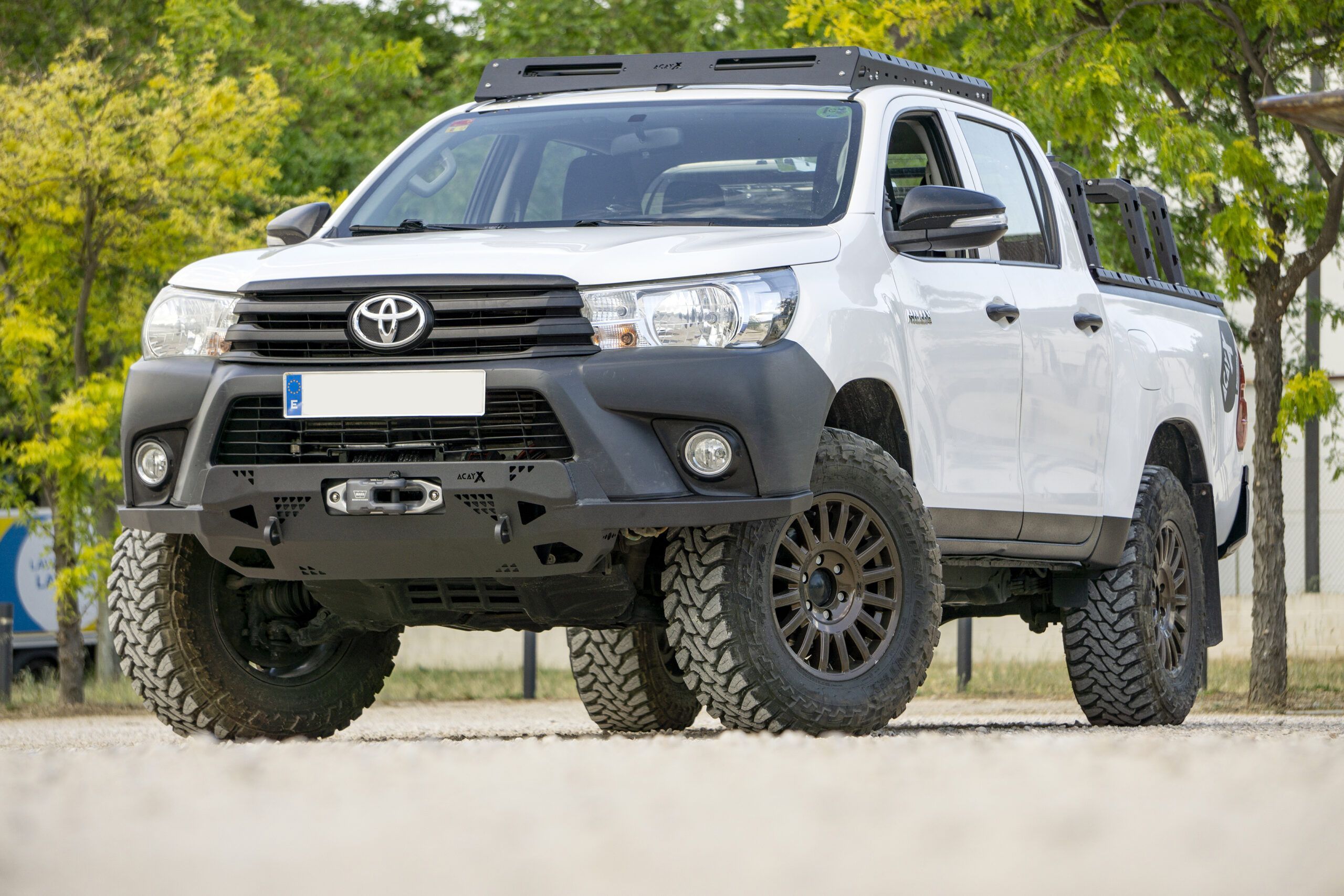 Paragolpes delantero Híbrido Toyota Hilux3