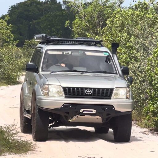 Paragolpes delantero híbrido Toyota Land Cruiser serie 901