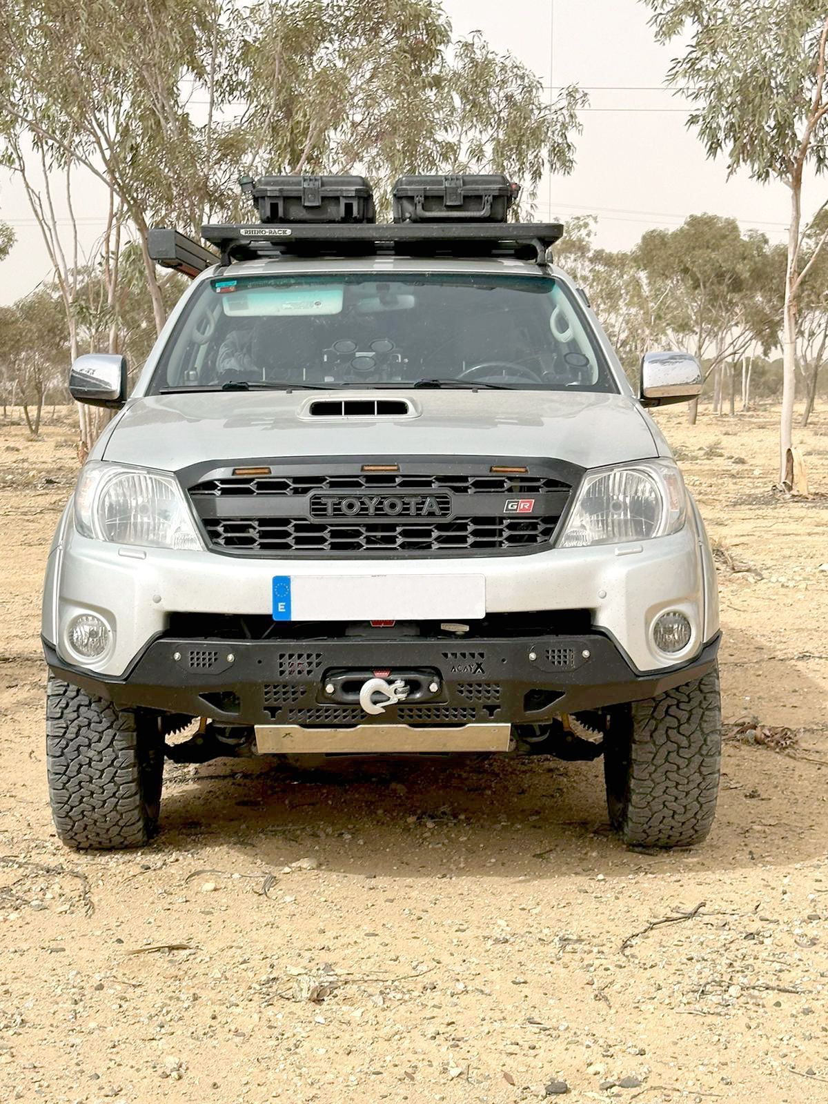 Paragolpes delantero Híbrido Toyota Hilux1