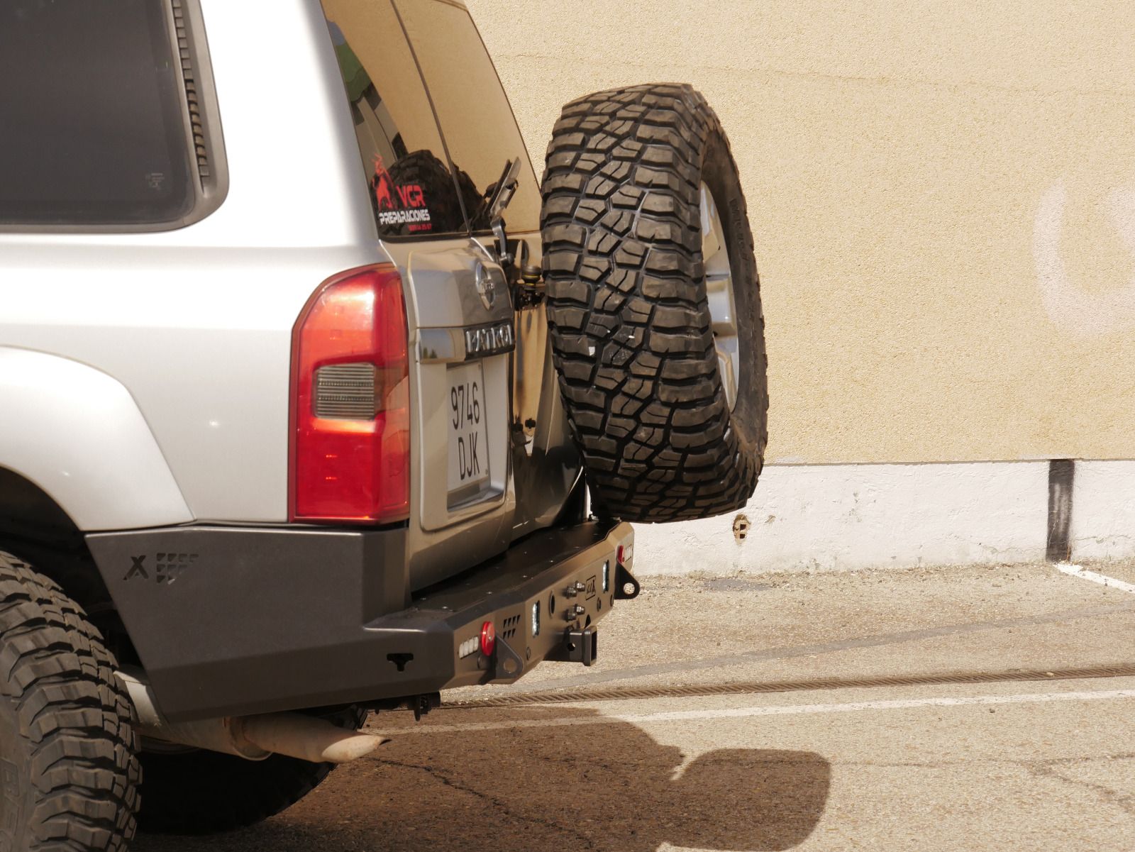 Paragolpes trasero Nissan Patrol GR Y61 2005-20091