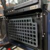 Mesa dobrável na porta traseira do Toyota LC 772
