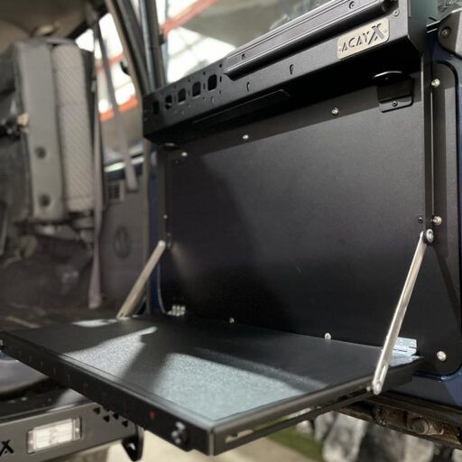 Mesa abatible en portón trasero Toyota LC 77