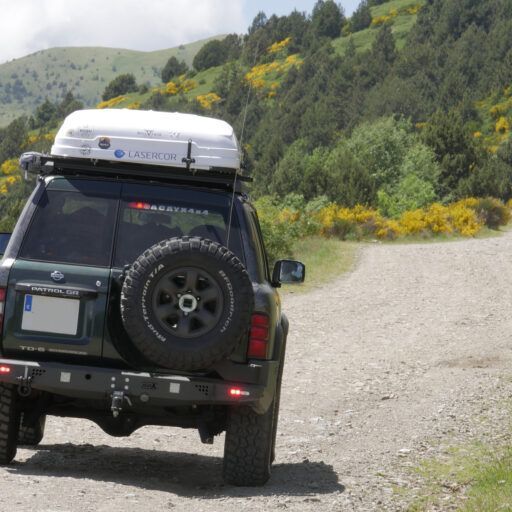 Paragolpes trasero Nissan Patrol GR Y61 1997-2004