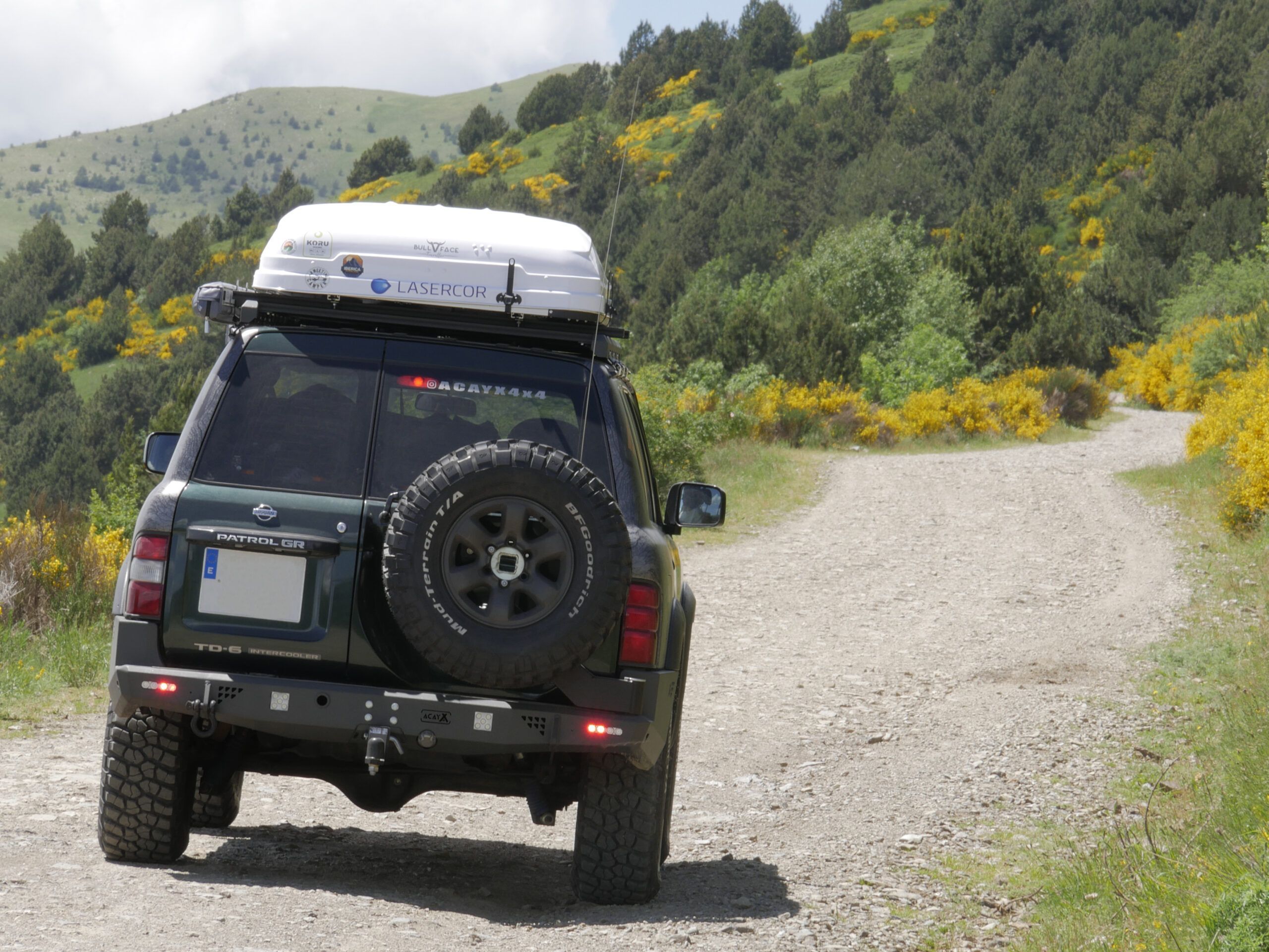Paragolpes trasero Nissan Patrol GR Y61 1997-2004