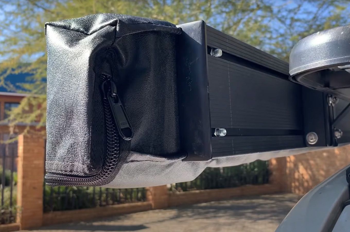 Toldo Eezi-Awn Bat 270 7